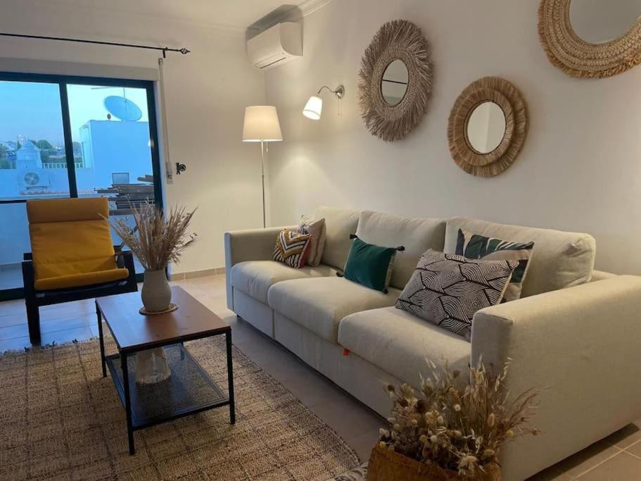 Apartamento Amparo-T2 C/Piscina Carvoeiro  Luaran gambar