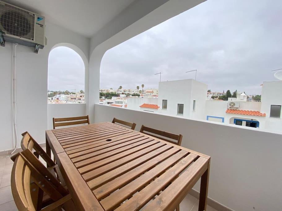 Apartamento Amparo-T2 C/Piscina Carvoeiro  Luaran gambar